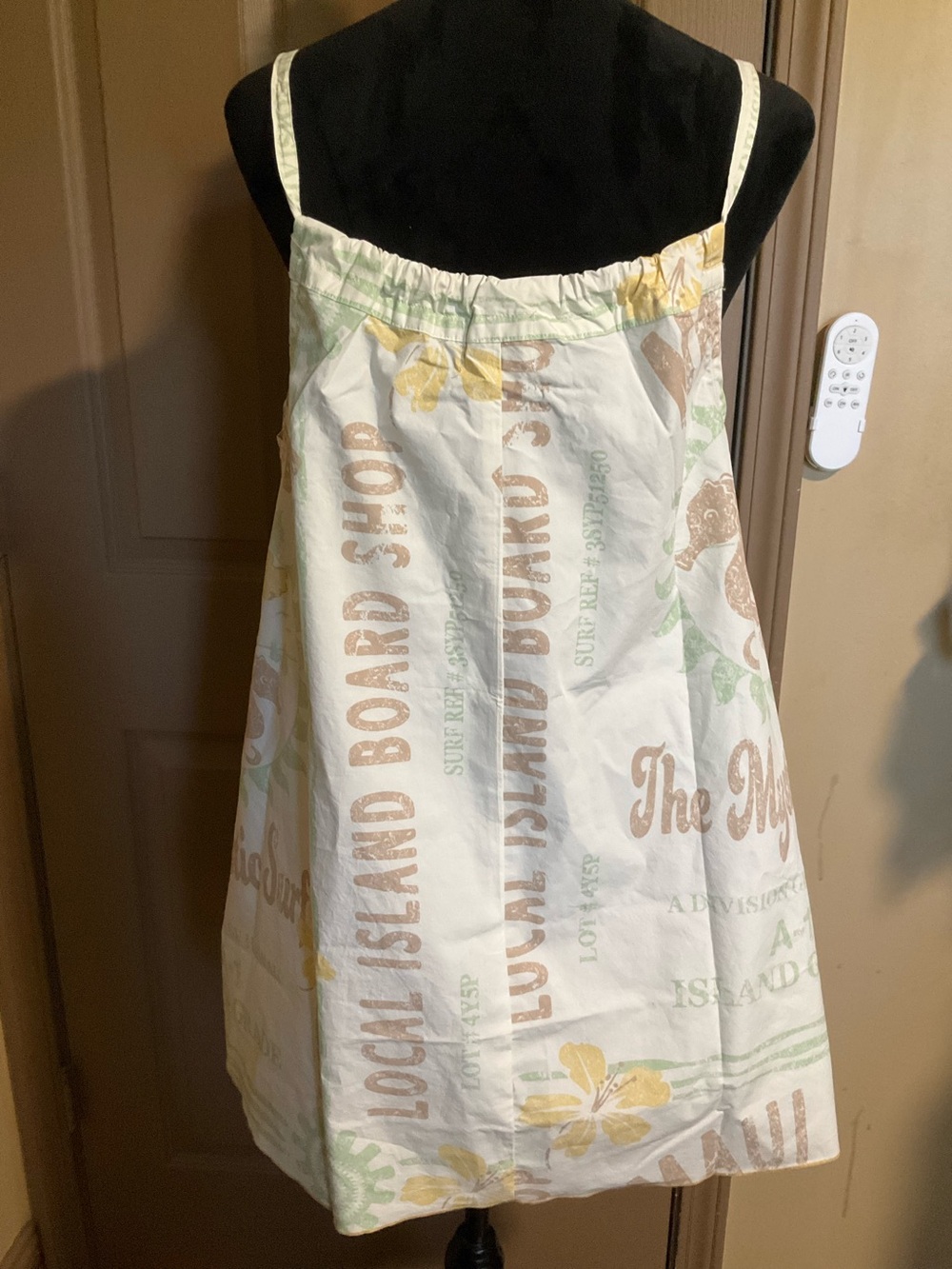 Urban Outfitters S cream A line dress with draw around neck - Picture 4 of 7